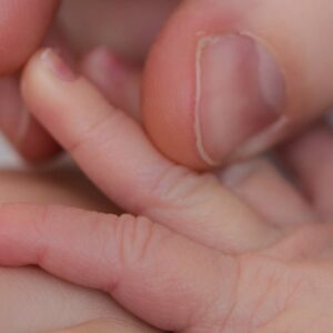 Couper ongles bébé