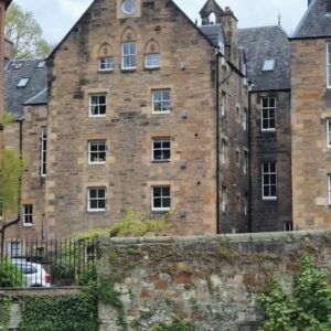 Edimbourg avec bébé et enfant : Dean Villagege