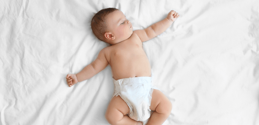 Rafraichir bébé pendant la canicule